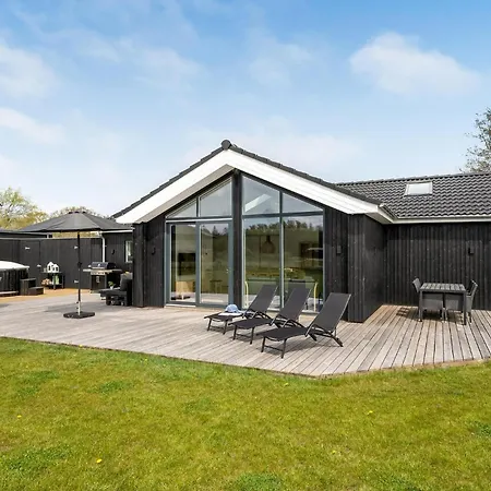 Lovely In With Kitchen * Glesborg