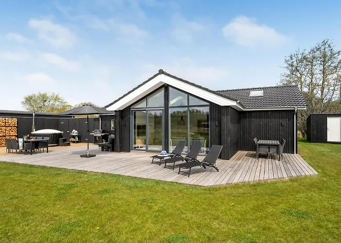 Lovely In With Kitchen * Glesborg