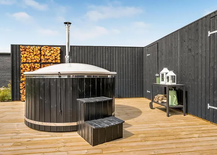 Lovely In With Kitchen * Glesborg